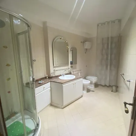 The House Of Peppe&luisa Apartman *